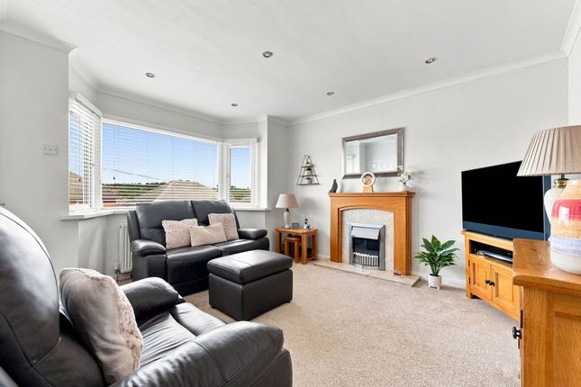 11 Wingfield Crescent, Sheffield photo 2