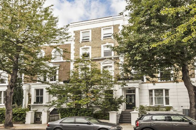 Thumbnail Flat to rent in Blenheim Crescent, London