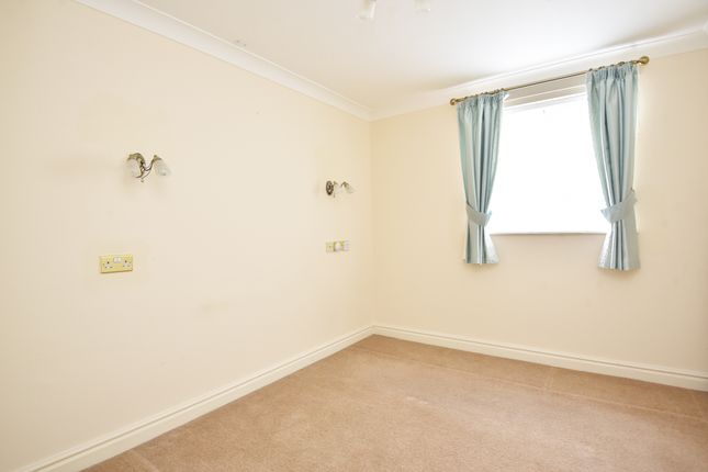 Flat to rent in Church Square Mansions, Harrogate