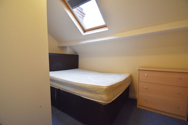 Room 3, 98, Hollis Road, Coventry photo 3