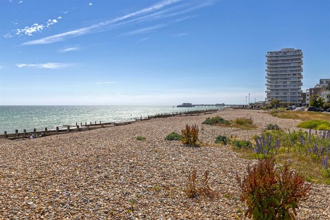 3 Clarence Court, Brighton Road, Worthing photo 4