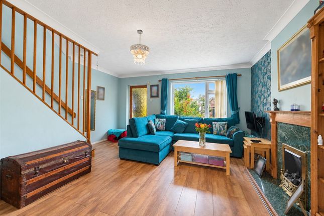 35 Balls Road, Prenton photo 2