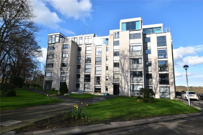 Flat for sale in Lake View Court, Leeds, West Yorkshire