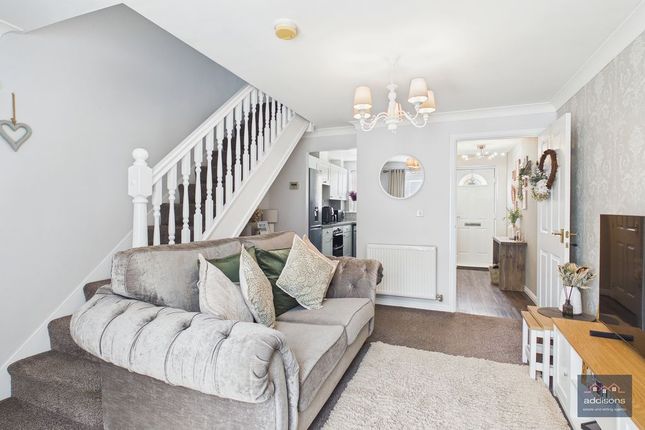 24, Hartley Green Gardens, Wigan photo 2