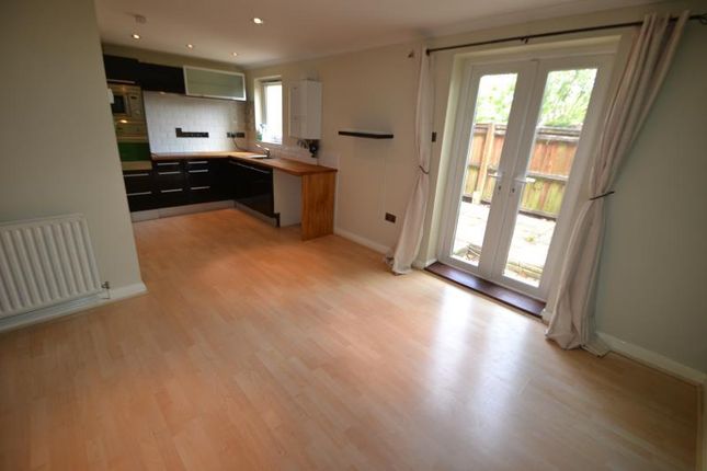 19, Hogarth Court, Hampshire photo 3