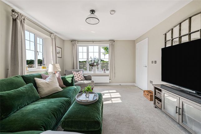 85, Foxglove Drive, West Sussex photo 3