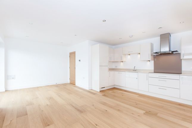 Flat to rent in Kingman Way, Newbury