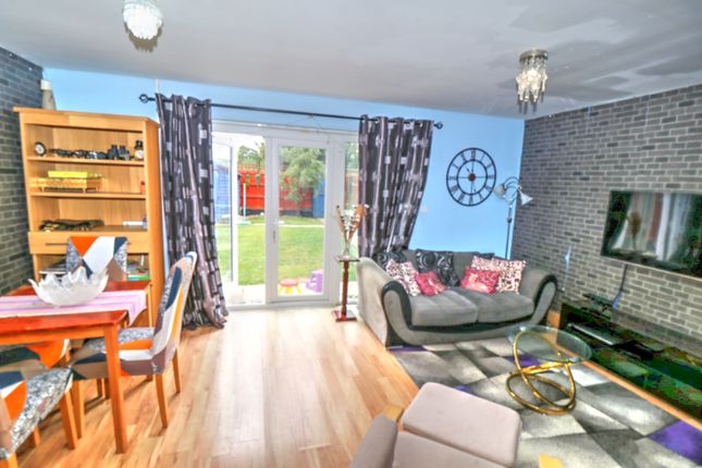 122, Epsom Avenue, Sale photo 4