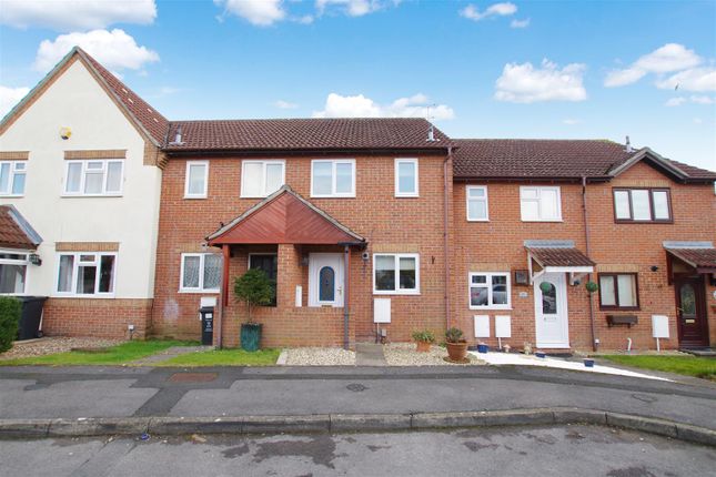 Thumbnail Terraced house for sale in Pearce Close, Upper Stratton, Swindon