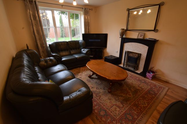 3 Thistle Close, Norwich photo 3