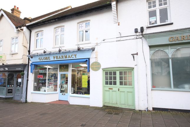 Thumbnail Flat to rent in Station Road, Letchworth Garden City