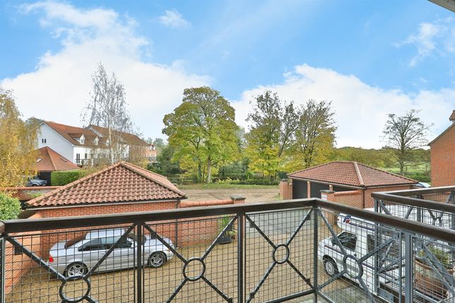 Town house for sale in Bracondale Millgate, Norwich