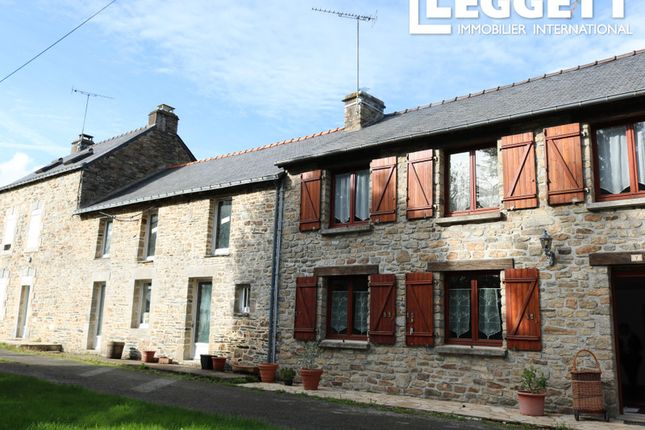 Thumbnail Villa for sale in Bains-Sur-Oust, Ille-Et-Vilaine, Bretagne