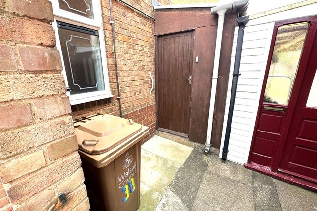 38 Neath Road, Walsall photo 4