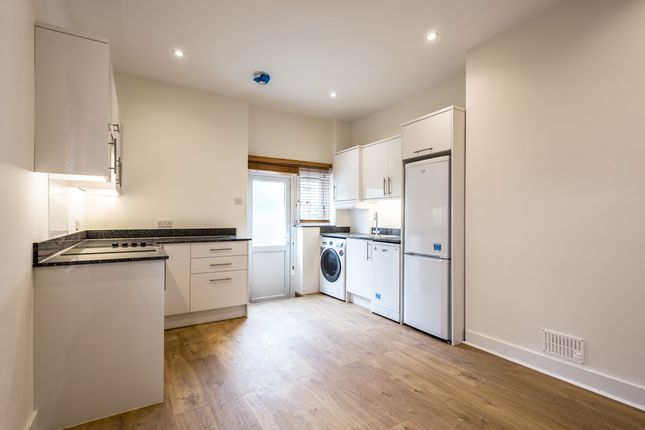 3, Temple Road, London photo 4