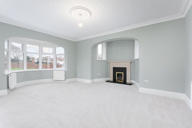 5, Smitham Downs Road, Purley photo 3