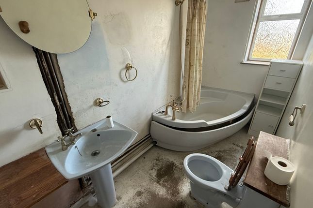 9 Snelling Avenue, Northfleet, Gravesend photo 5