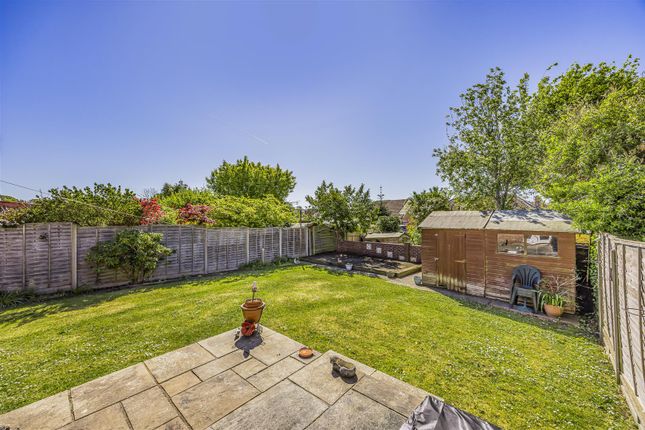 31, Morelands Road, Waterlooville photo 3