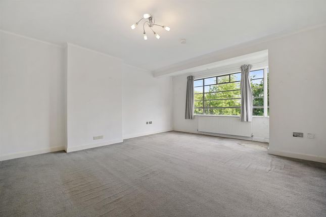 Property to rent in Greenway Close, London