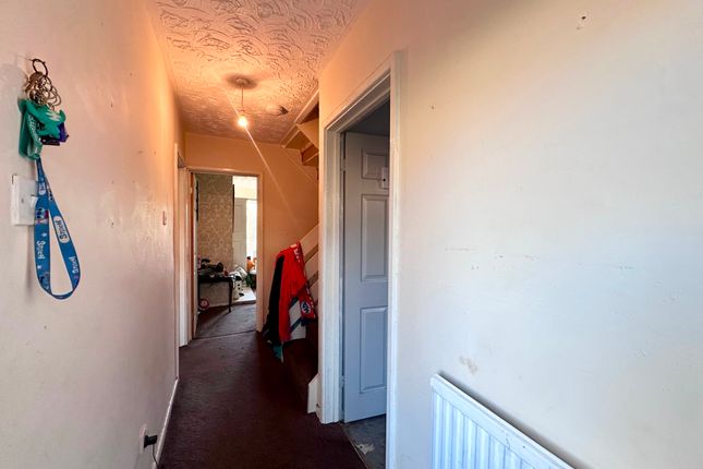 12 Dan-yr-Heol, Bridgend photo 3
