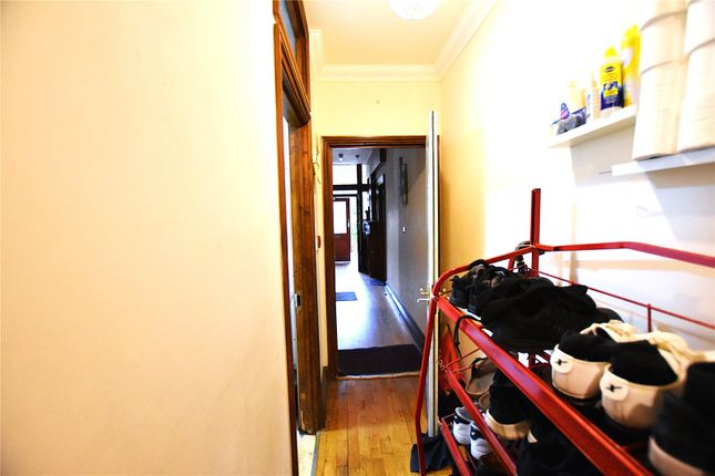 Flat 2, 7, Dunheved Road North, Thornton Heath photo 4