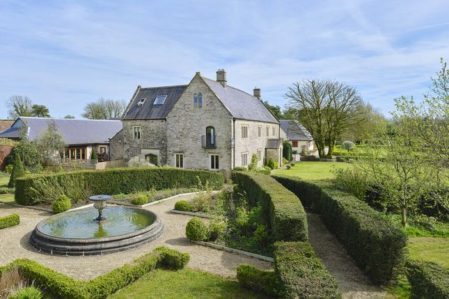 Studio house on estate, Green Ore, £3,500,000