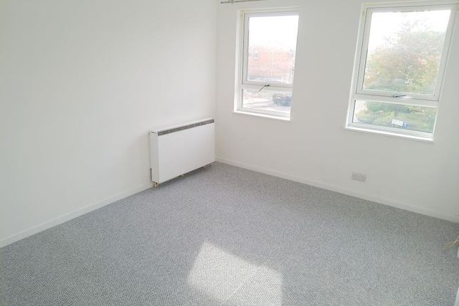 Flat 8, 4, Gunville Crescent, Bournemouth photo 4
