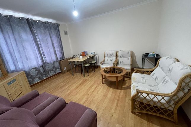 Thumbnail Flat to rent in Village Way East, Harrow, Greater London