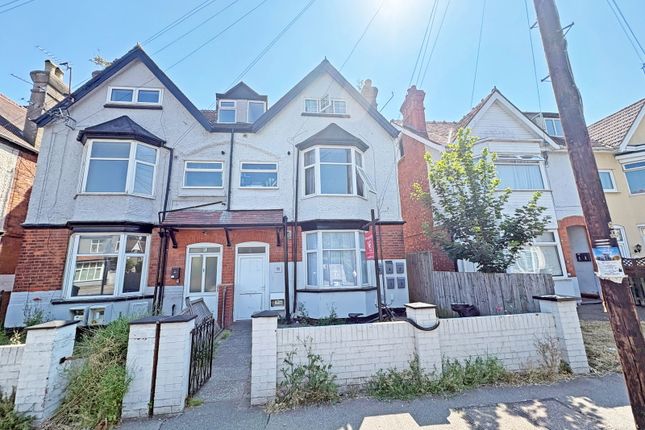 5-bed flat on 91,Flat 1, Flat 2, Flat 3, Flat 4, Flat 5, Drummond Road, Skegness, £165,000