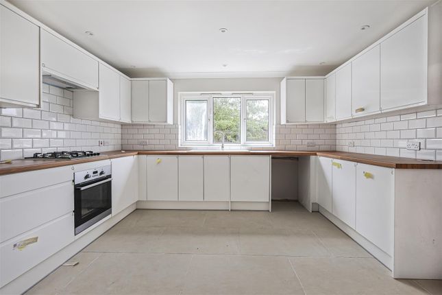69, Rowntree Way, Saffron Walden photo 2