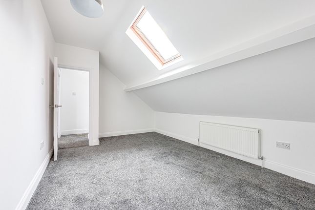 Flat for sale in Hamlet Court Road, Westcliff-On-Sea