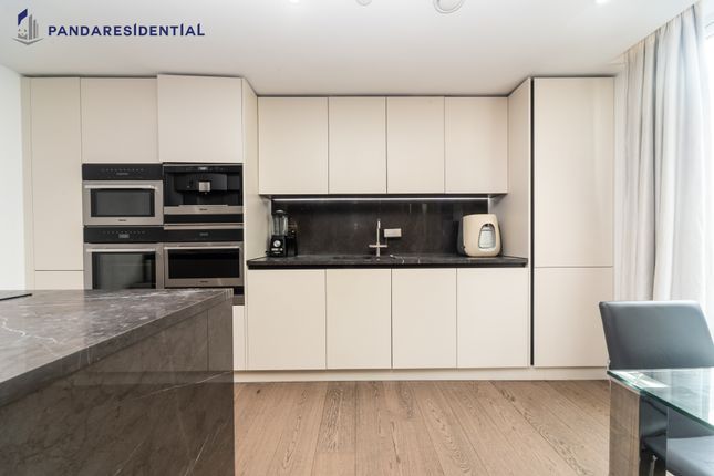 Flat to rent in Ariel House, 144 Vaughan Way, London