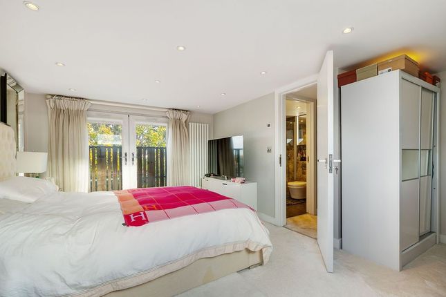 18, Abercairn Road, London photo 4