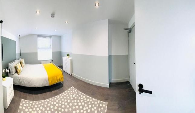 Room to rent in Arngask Road, London