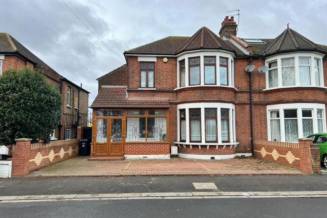 Property for sale in Aberdour Road, Goodmayes, Ilford