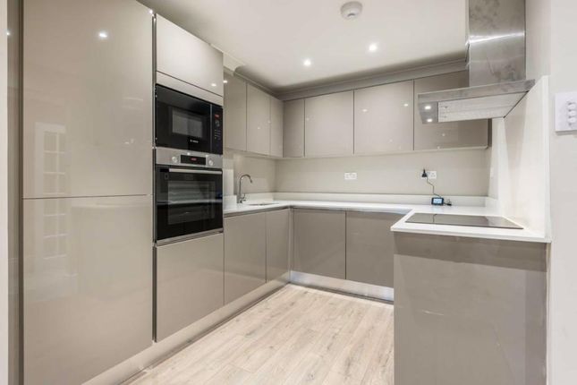 Thumbnail Flat to rent in Dover Street, London