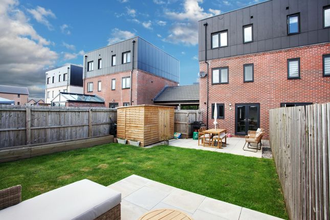 95 Rhodfa Ieuan, Cardiff photo 2