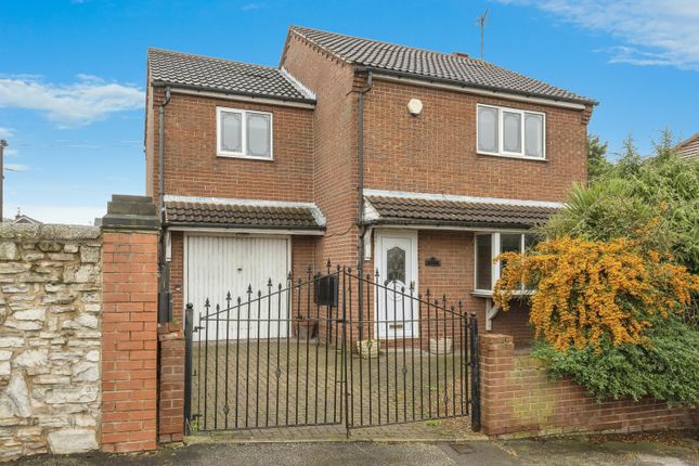 Thumbnail Detached house for sale in Hill Crest, Skellow, Doncaster, South Yorkshire