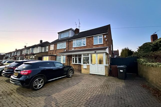 Thumbnail Detached house for sale in Hatton Road, Feltham