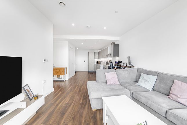 70 Elmbridge House, 1 Palmer Road, London photo 4