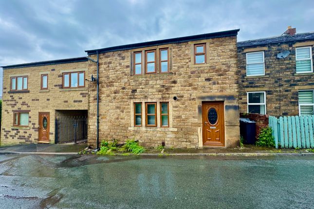 Thumbnail Cottage to rent in Occupation Lane, Staincliffe, Dewsbury