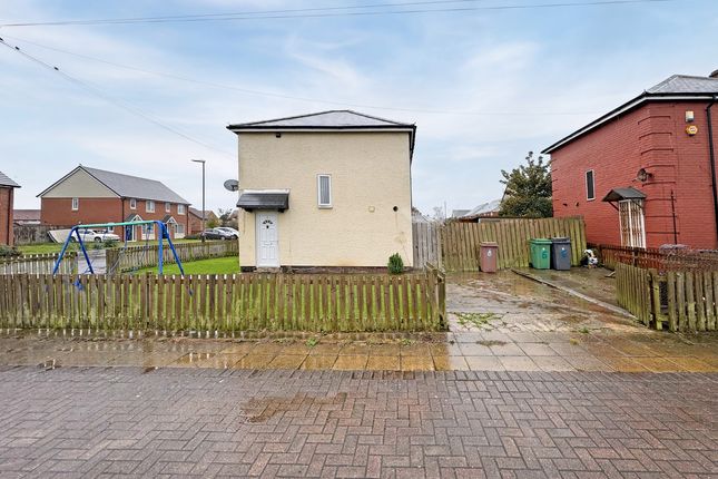 6, Raby Square, Hartlepool photo 3
