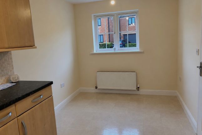 4A, Sutton-in-Ashfield photo 3