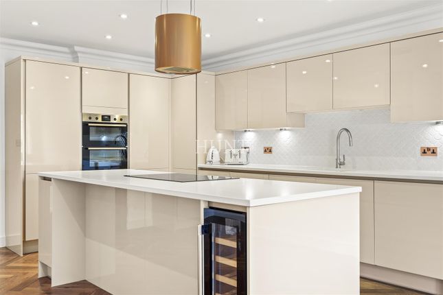 3 Magnolia Heights, Manor Road, Chigwell photo 2