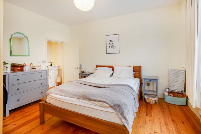 Flat 2, 54, Ravenscourt Road, Ravenscourt Road photo 4
