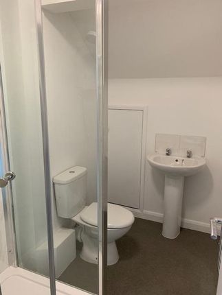 59 Preston Road, Yeovil Somerset photo 3