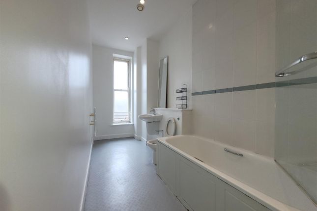 Flat 8, 49 Bank Street, Bradford photo 5