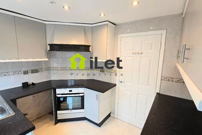 5 Elmington Road, Northampton photo 4