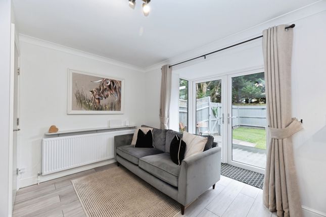 68, Bickney Way, Leatherhead photo 2