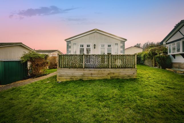 33, Countryside Farm Park, Upper Beeding photo 2